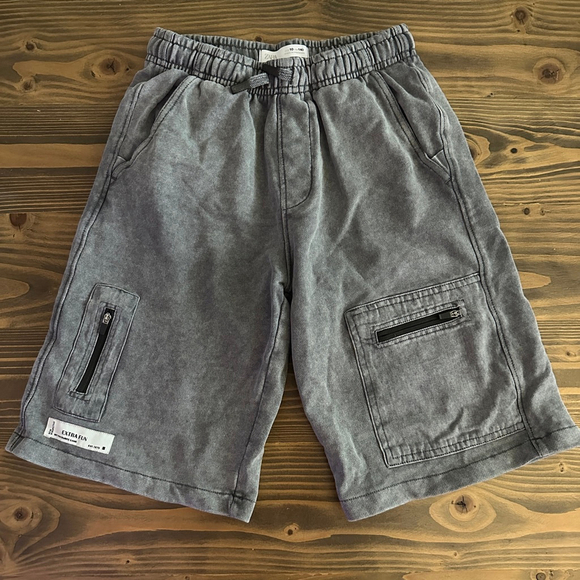 ZARA Other - Boys ZARA Gray Cargo Shorts Size 10 Elastic Waist Black Zip Pockets Streetwear